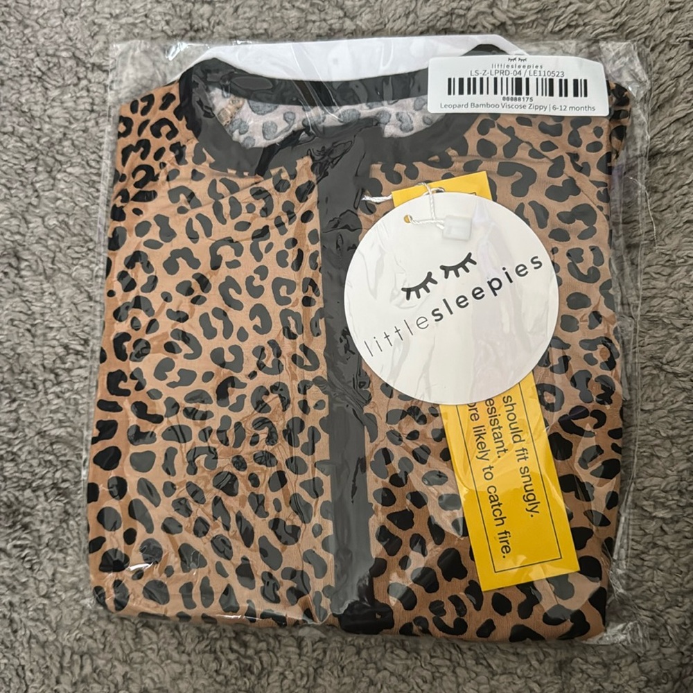 NIB Leopard Little Sleepies